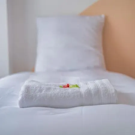 La Marquise - 3 アパート *